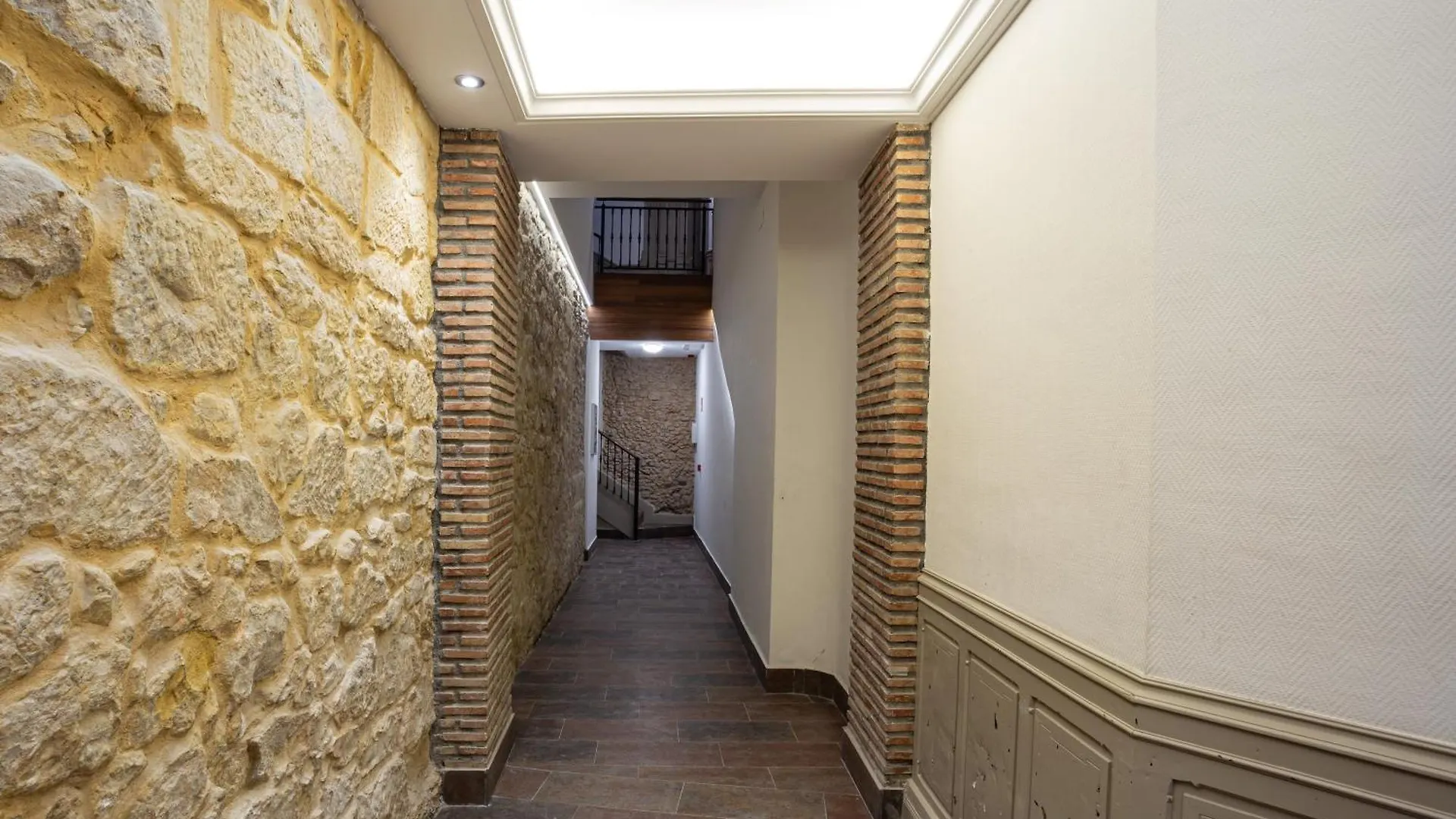 Hotel Casual Fuentes Bilbao 0*,  Španělsko