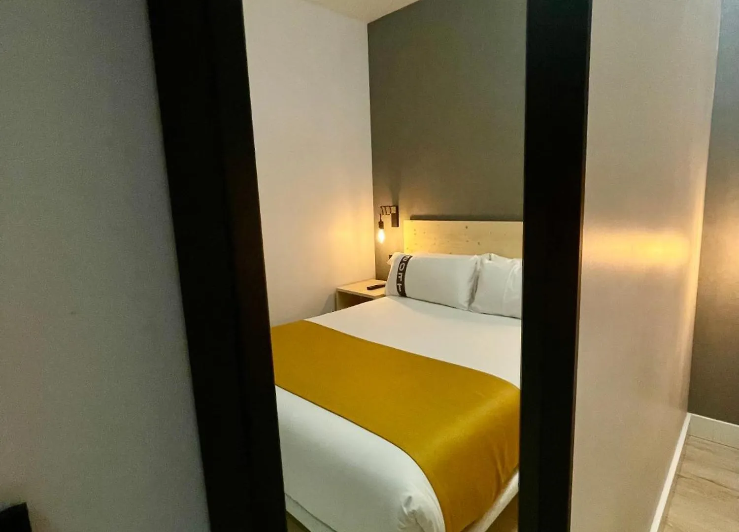 Penzion Hotel Casual Fuentes Bilbao Španělsko